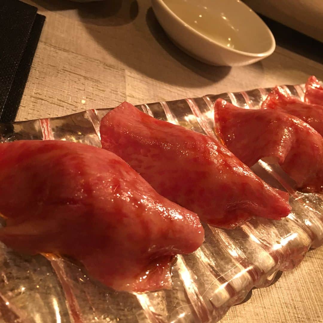 渚さんのインスタグラム写真 - (渚Instagram)「大切な仲間たちとの時間は、とてもかけがえのない宝物。 うまく言葉で『好き』が伝えられないから、その分みんなのためにいっぱいなにかをしたいなって思うんだ…。 （つまり、お肉美味しかったです） #food #meat」6月22日 12時19分 - nagi731