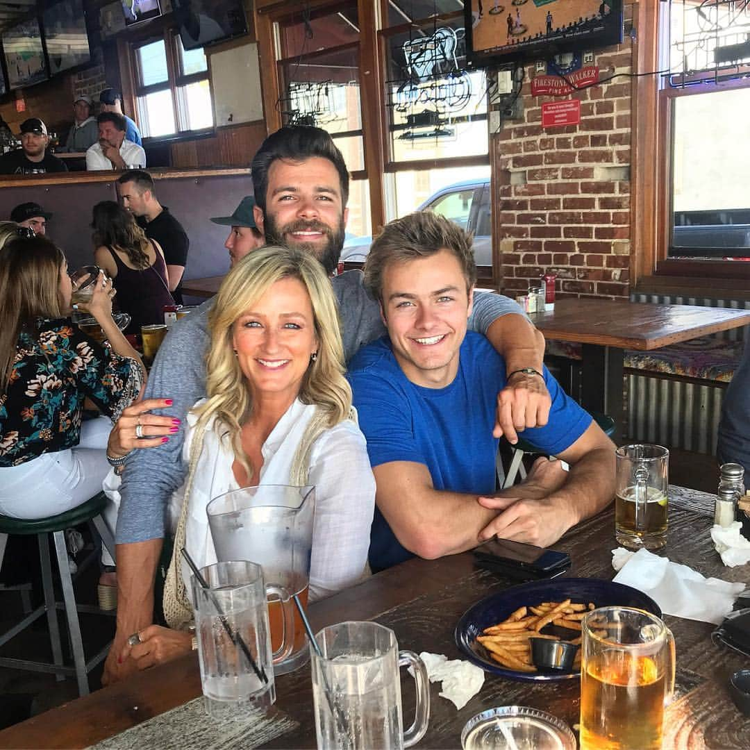 ペイトン・マイヤーさんのインスタグラム写真 - (ペイトン・マイヤーInstagram)「Unconditional Love」6月22日 6時47分 - peytonmeyer