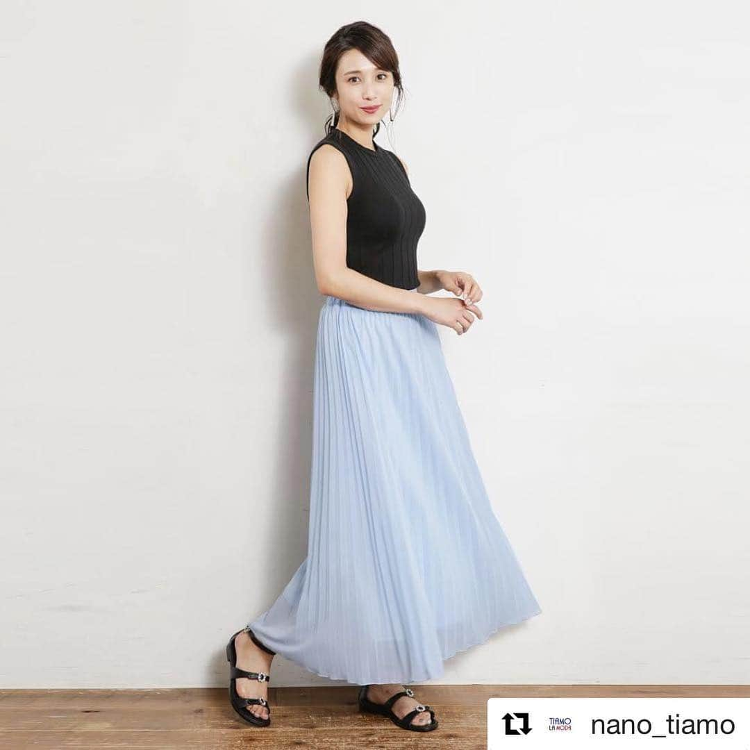 広瀬未花さんのインスタグラム写真 - (広瀬未花Instagram)「#Repost @nano_tiamo with @get_repost ・・・ . ティアモ・ラ・モーダNo.43が6月21日（木）ON AIR！ テーマは「ティアモのトレンド大予想！18AW編」 . ぜひお楽しみください！ . ▼広瀬未花さん着用アイテム▼ . ……TOPS…… YOUNG & OLSEN The DRYGOODS STORE:ＢＲＯＡＤ ＲＩＢ ＢＡＣＫＬＡＣＥ ＴＡＮＫ ￥10,260(tax in) 品番：6718123054 . ……SKIRT…… nano・universe:プリーツマキシスカート ￥5,940(tax in) 品番：6758130506 . @nano_tiamo  @yusuke__fukushima  @micahirose @nanouniverse_official  #NANOUNIVERSEMENS #fashionchannel #ナノユニバース#ファッション番組 #ティアモ #今回は雰囲気がガラッと変わった場所から #イッイー #こと、PITTIを見つつ秋冬のトレンド予想を #しちゃいます！ #先輩バイヤーもちょこっと出ちゃうかも？！ #気になる方は本編にて！」6月22日 13時20分 - micahirose