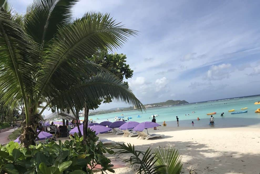 坂井志帆さんのインスタグラム写真 - (坂井志帆Instagram)「綺麗な海大好き❤🏝💕 ビーチまでのわくわくからの感動半端ないって❤️❤️w #グアム#Guam#海#綺麗#感動#行きたい」6月22日 14時13分 - shiiihooo7