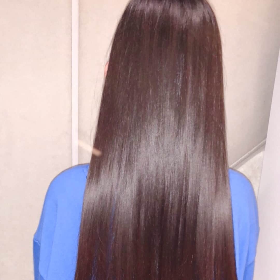 長澤茉里奈さんのインスタグラム写真 - (長澤茉里奈Instagram)「こんなに綺麗な髪になっていいの？！？！てくらい最強の髪の毛にしてくれるアフィーロは神💖 小吉さんありがとんこつらーめん(ू•‧̫•ू⑅)💖 さりげなく姫毛つくってもらたん〜 #achfilo #渋谷」6月22日 19時53分 - marinanagasawa1008