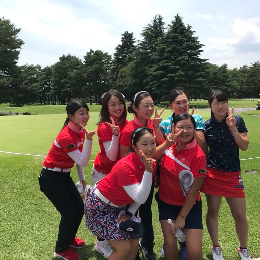 鬼塚貴理さんのインスタグラム写真 - (鬼塚貴理Instagram)「日本女子アマ終わりました⛳️ いつもいつも同じくらいの位置で情けなさでいっぱいだけど難しいコースで少しは成長できたかなー🦋 またがんばります。 じゅんちゃん2日間キャディありがとう💜」6月22日 22時32分 - kirionitsuka