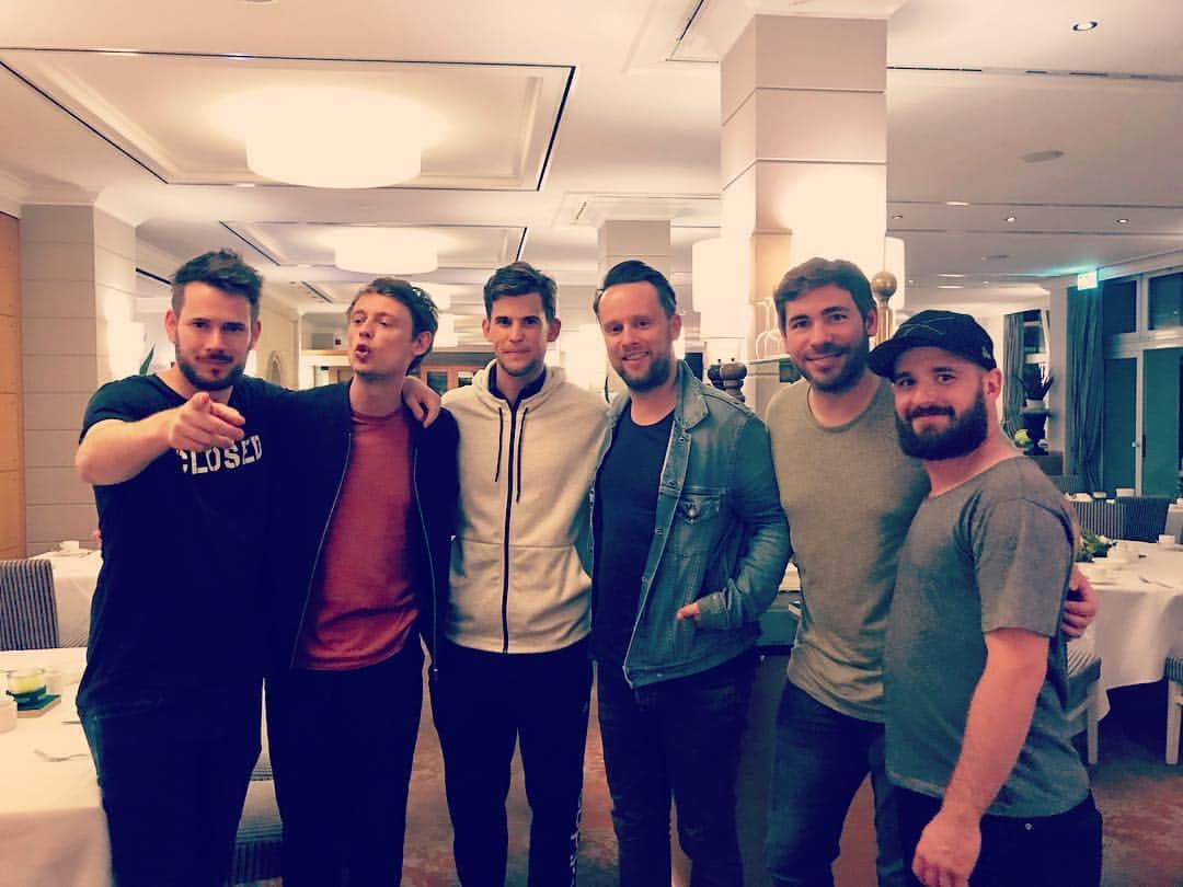 ドミニク・ティエムさんのインスタグラム写真 - (ドミニク・ティエムInstagram)「Meeting one of my favourite german bands  #revolverheld #heretocreate #4ocean」6月23日 1時05分 - domithiem