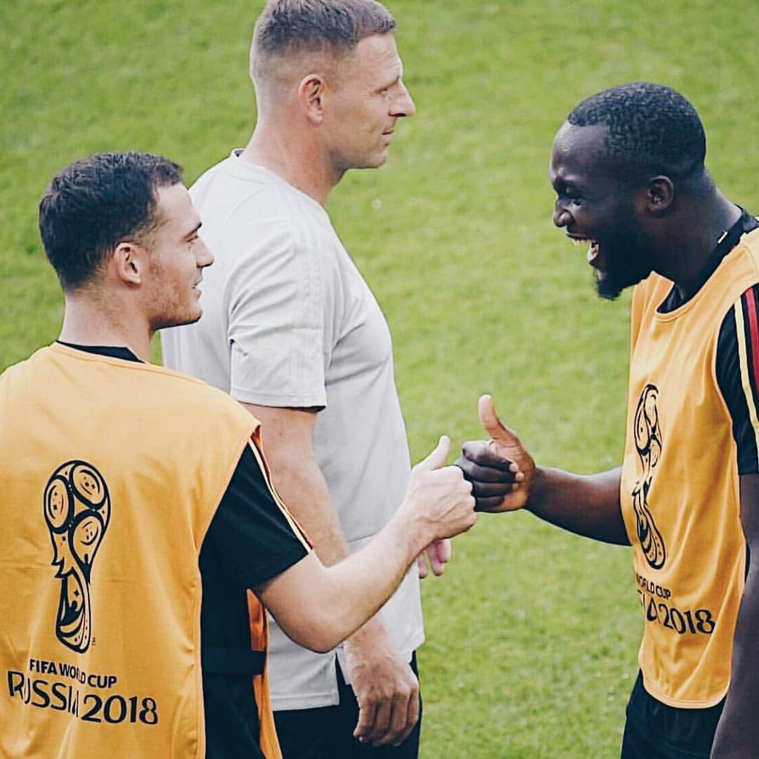 トーマス・フェルメーレンのインスタグラム：「Matchday!🇧🇪 #REDTOGETHER #WorldCup #BELTUN」