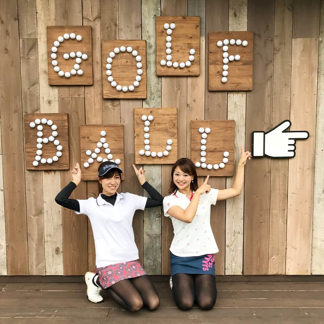 高沢奈苗さんのインスタグラム写真 - (高沢奈苗Instagram)「梅雨なのにゴルフ三昧な6月🤣 予定してたゴルフが1回も雨降らなかったー✨☺︎ . 前回ベスト更新した #イーグルポイント ⛳️ . 今回はINスタートで前半調子上がらず…後半は切り替えて気持ちの良いゴルフができました(*´꒳`*) . 英里香ちゃんは 初イーグルポイント⛳️♡♡ ドライバーがどんどん力強くなっていってるよぉ〜😆✊ . . ウェア★ ポロシャツ… #briefinggolf  スカート…#masterbunnyedition  サンバイザー…#エフィカス . . . #golf #golfr #golfer #golfstagram #golfgirl #golfgirls #golfday  #golfstyle #golffashion #ゴルフ #ゴルフ女子  #ラウンド #80台  #インスタ映えスポットで遊ぶ2人」6月23日 8時54分 - nanaetakasawa