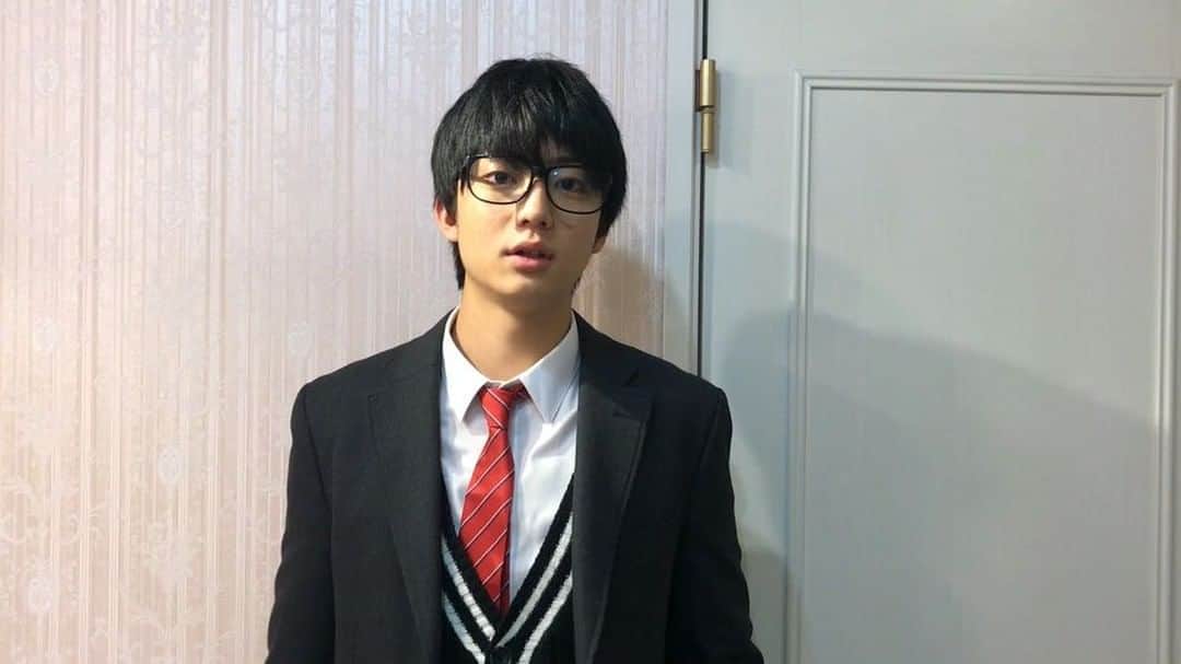 伊藤健太郎のインスタグラム：「健太郎が新見律役で出演するドラマ『覚悟はいいかそこの女子。』 MBSにて明日6月24日26:10〜放送 、TBSにて6月26日25:35〜放送！ . ドラマ公式サイト:https://www.mbs.jp/kakugo/  公式 SNS:@kakugo_joshi . ヘタレ男子たちの友情物語を、ぜひご覧下さい！ . @aoao_tt_ ‪ #aoao ‪ #健太郎  #覚悟はいいかそこの女子 #中川大志 さん #田中偉登  #birthdaycharity  #G健太郎  #写真展開催決定  #デメキン  #健太郎ANN0  #ムビふぁぼ  #ドライブヘッド  #シンカリオン  #LIFE  #ルームロンダリング ‬‪ #コーヒーが冷めないうちに  #今日から俺は‼︎ #ういらぶ  #アシガール  #若君 ‪」