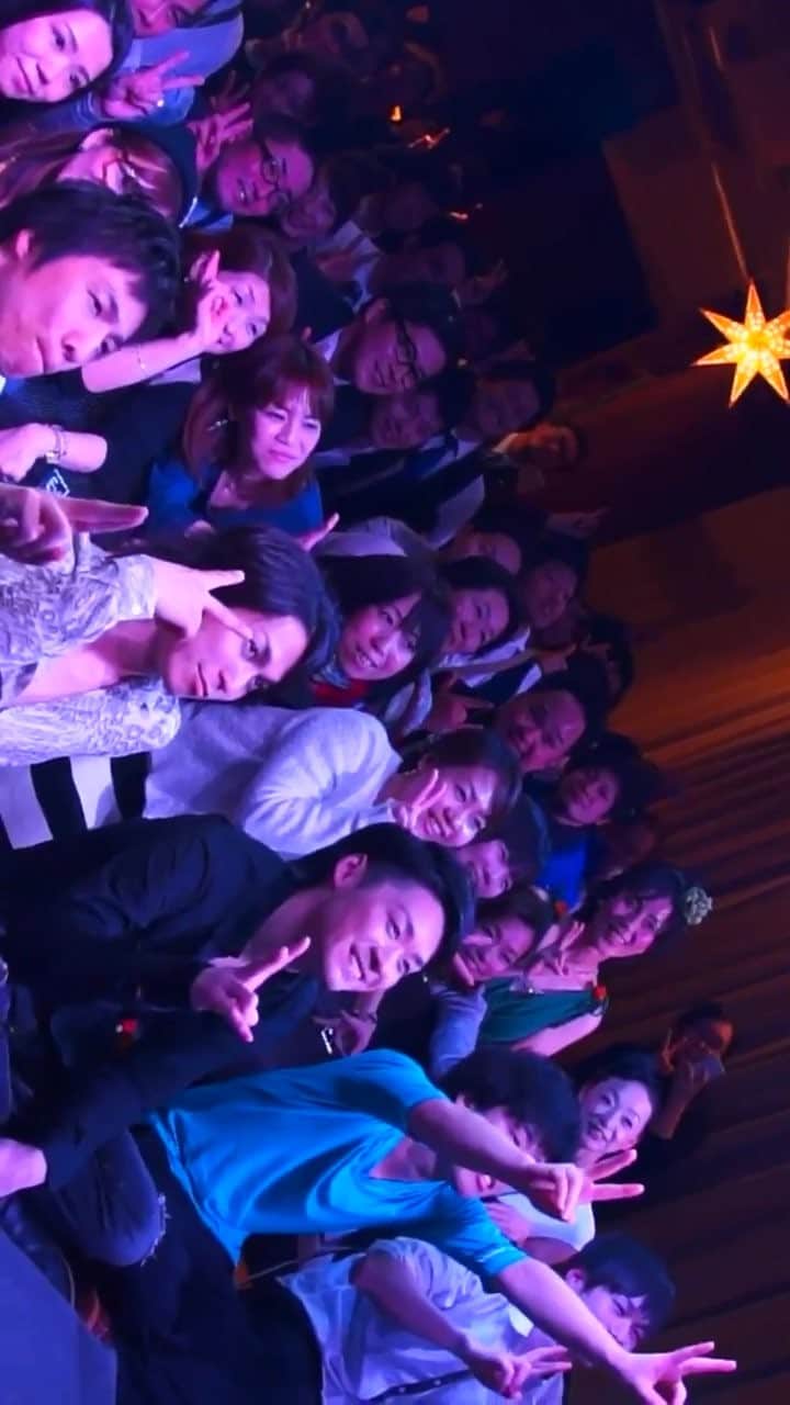 のインスタグラム：「【士業×音楽＝LIVE（シギョウオンガクライブ）】 行政書士や司法書士など士業の『認知度向上』、士業と様々な職業の方々との『交流』を主な目的として、「士業をもっと身近に感じてほしい」そんな思いで、2013年から開催しているイベントです。  2017年10月14日に開催したVOL.5の開催で、イベントの延べ集客数が1,100名を突破！  士業×音楽＝LIVE 公式サイト http://www.rocinc.co.jp/live/  主催：坂本翔（株式会社ROC代表取締役CEO、行政書士オフィス23代表、ITジャーナリスト） 撮影日：2015年2月8日（士業×音楽＝LIVE VOL.3）」