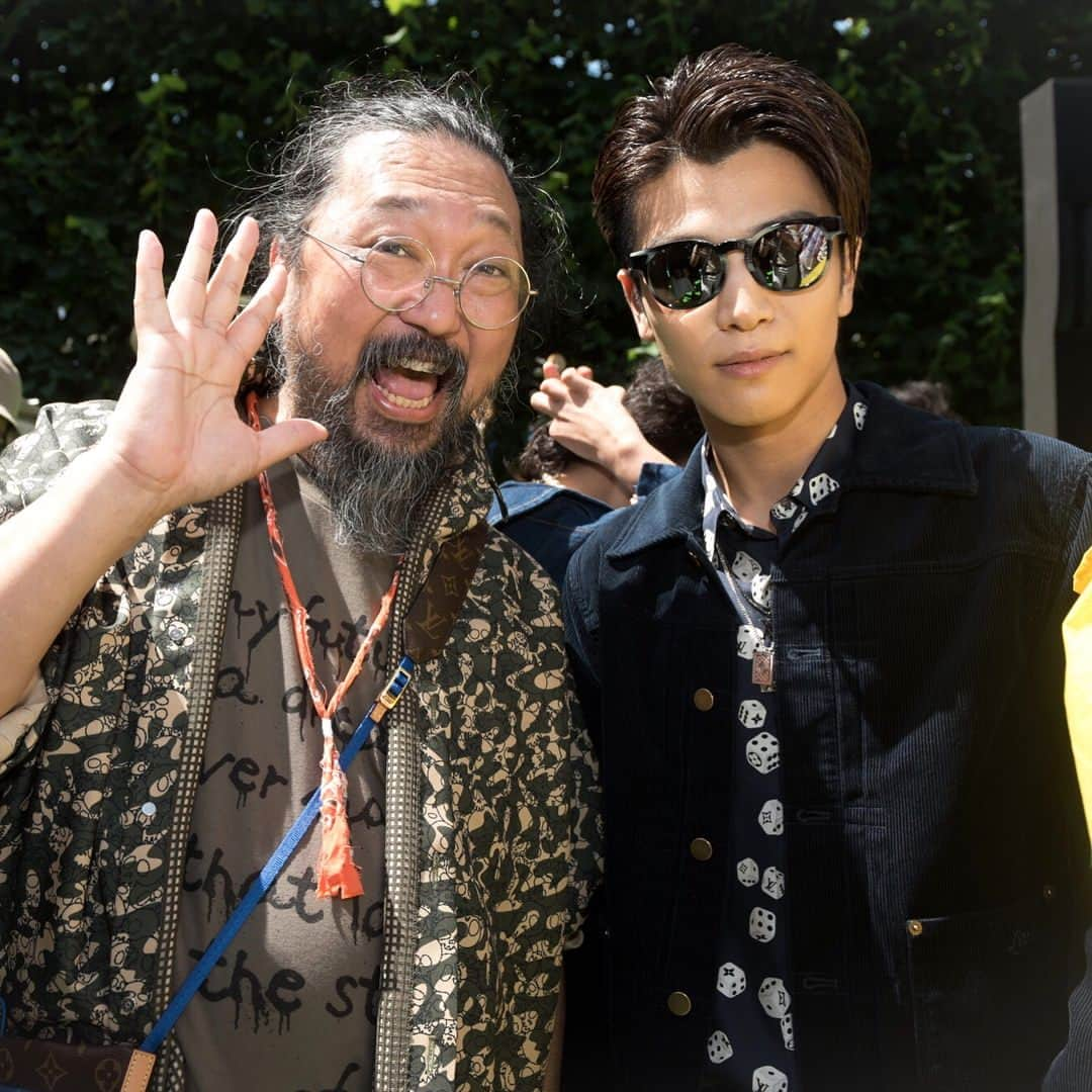 岩田剛典さんのインスタグラム写真 - (岩田剛典Instagram)「Having a great time with🌈  #LVMenSS19 #LouisVuitton #PFW」6月24日 0時31分 - takanori_iwata_official