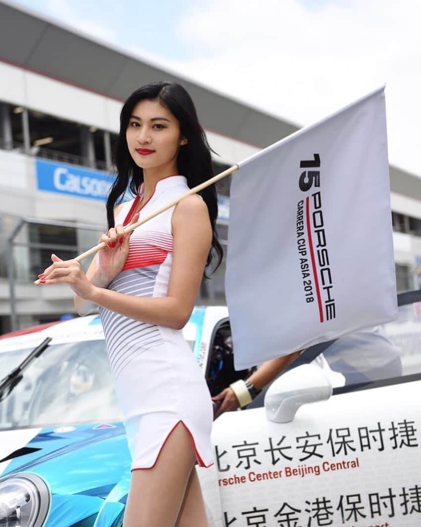 日吉晶羅さんのインスタグラム写真 - (日吉晶羅Instagram)「. ❤️ . . #porsche #porschecarreracup #porschecarreracupasia #asia #fujispeedway #race #model #japan #japanese #asianbeauty #beuty #photo #blackhair #followme #instagood #instalike #instafollow #ポルシェ #ポルシェカレラカップ #アジア #イメージガール #モデル #データ #写真好きな人と繋がりたい  #富士スピードウェイ #いいね #フォローミー #日吉晶羅」6月23日 21時26分 - akira_kirakira_