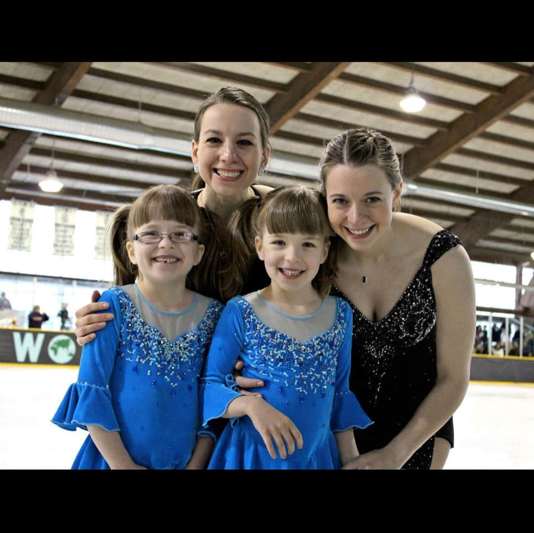 エミリー・ヒューズのインスタグラム：「Happy Olympic Day!! The past few years, I’ve shared pictures of me skating, but this year I want to post a picture of me sharing my home away from home with my family. It’s because of my father that we all skated, but it turned into something we all share. And the last picture is the closest my mom has come to skating in a long time ⛸🏒 . . . .  #OlympicDay #HappyOlympicDay」