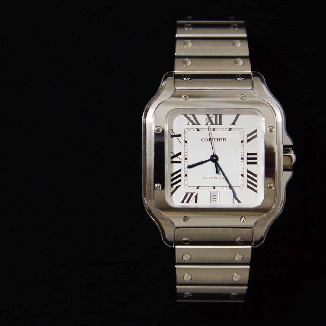 HOUYHNHNM／フイナムさんのインスタグラム写真 - (HOUYHNHNM／フイナムInstagram)「カルティエの「サントス」は、世界初の実用腕時計と言われています。その最新モデルを紹介。詳しくは、フイナムの連載「憧れの逸品」をチェック！ #cartier #カルティエ #cartiersantos #カルティエサントス #houyhnhnm #フイナム」7月9日 7時17分 - houyhnhnm_official