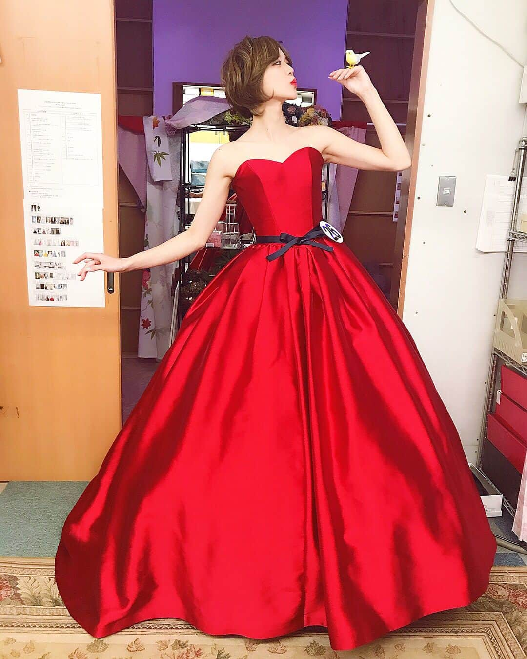 葛巻舞香さんのインスタグラム写真 - (葛巻舞香Instagram)「Today's dresses👠  #ブライダルサロン七福人#岩手県#奥州市#ウェディングドレス#ディズニー公式ドレス#白雪姫#アナスイ#桂由美#他にも多数#早着替え#撮れなかったものも#😭#LANVIN#leafforbrides#二次会ドレス#愛しいドレス達#ドレスの魅力#花嫁#結婚式#ドレスの魅力が伝わるように#全てのドレスを好きになってもらえるように#心を込めて#ブライダルファッションショー」6月24日 22時06分 - maika.kzm