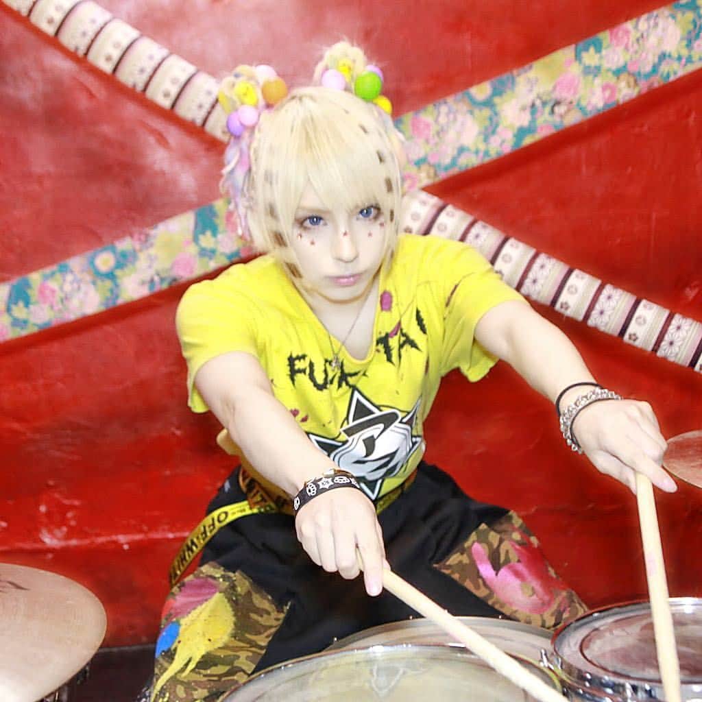 CHISA さんのインスタグラム写真 - (CHISA Instagram)「ドラム！！🥁」6月25日 2時13分 - acme_chisa