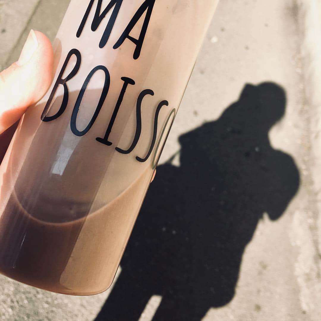 高瀬みゆきのインスタグラム：「I am not a big fan of protein. But... Since I got a protein, mind as well drink it because worked out a lot. Thank you for give me protein.  プロテインはやっぱり苦手。 だけどせっかく頂いたし☺️ がっつり筋トレしたからちゃんと補給しまっす✨ ありがとう✨  #筋トレ #プロテイン」