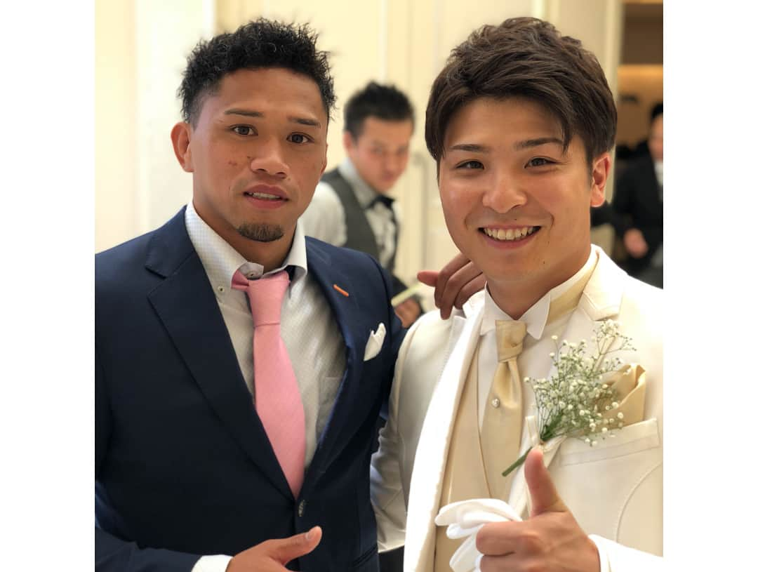 合谷和弘さんのインスタグラム写真 - (合谷和弘Instagram)「昨日、はじめての結婚式に出席してきました。なぜか緊張してたけどほんとうに最高だなって思えた結婚式でした！ まさみつ、かなちゃん 結婚おめでとう♪ 末長くお幸せに♡  流経大柏 25期 ラグビー部 第1号 @masamitsumasuda #プロゴルファー #岩ちゃん似のイケメン  幸せもらったわ❤️😭 呼んでくれてありがとう♪  #流経大柏#ラグビー#25期 #結婚式 #増田夫妻 #あこちゃん #くにちゃん本当にいろいろありがとう😂 沖縄でもがんばー♪遊びいきやす！！ #星くんベンチプレスのMAXチャンコの体重やん😂😂😂 次は星くんの結婚式やねー😆#ななちゃん運転ありがとう♪ #チャンコでかすぎw 爆笑wでもいいやつw #松井先生の乾杯の挨拶🥂#RPポーズやらせよーとしたら叩かれたけどやってくれた😂 #久々に会う友達もいて楽しかったわ😆 #happywedding  #末永くお幸せに」6月25日 15時57分 - kazuhiro_goya