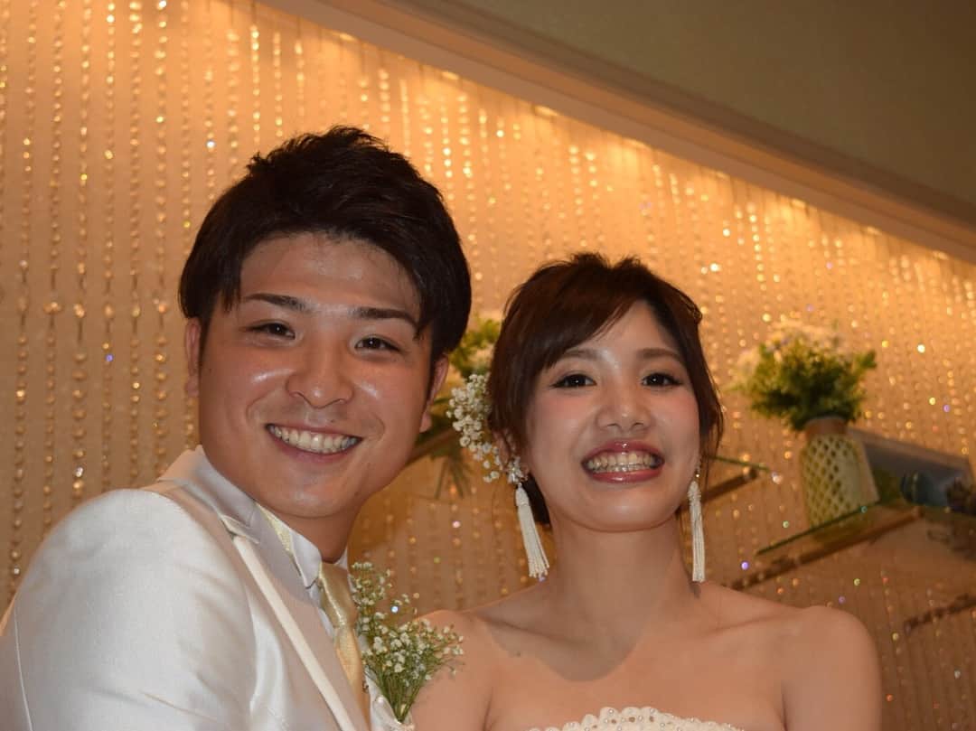 合谷和弘さんのインスタグラム写真 - (合谷和弘Instagram)「昨日、はじめての結婚式に出席してきました。なぜか緊張してたけどほんとうに最高だなって思えた結婚式でした！ まさみつ、かなちゃん 結婚おめでとう♪ 末長くお幸せに♡  流経大柏 25期 ラグビー部 第1号 @masamitsumasuda #プロゴルファー #岩ちゃん似のイケメン  幸せもらったわ❤️😭 呼んでくれてありがとう♪  #流経大柏#ラグビー#25期 #結婚式 #増田夫妻 #あこちゃん #くにちゃん本当にいろいろありがとう😂 沖縄でもがんばー♪遊びいきやす！！ #星くんベンチプレスのMAXチャンコの体重やん😂😂😂 次は星くんの結婚式やねー😆#ななちゃん運転ありがとう♪ #チャンコでかすぎw 爆笑wでもいいやつw #松井先生の乾杯の挨拶🥂#RPポーズやらせよーとしたら叩かれたけどやってくれた😂 #久々に会う友達もいて楽しかったわ😆 #happywedding  #末永くお幸せに」6月25日 15時57分 - kazuhiro_goya