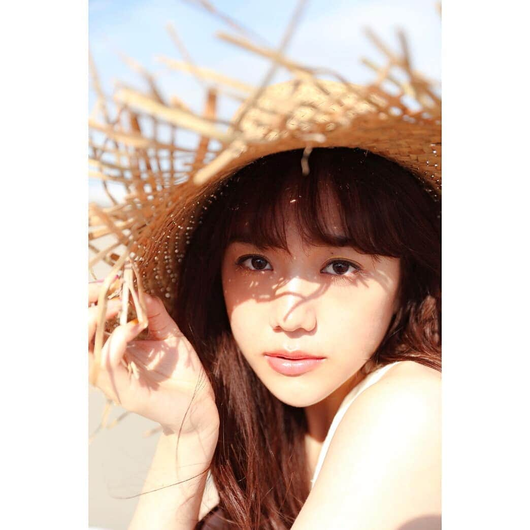 松井愛莉さんのインスタグラム写真 - (松井愛莉Instagram)「@ray.magazine  表紙のアザーカットも👀💓」6月25日 18時18分 - airi1226_official