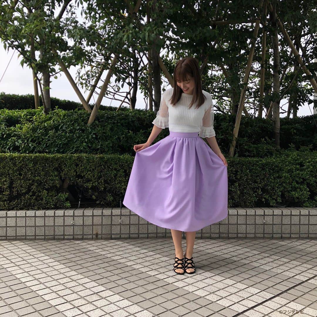 フジテレビ「めざましテレビ」さんのインスタグラム写真 - (フジテレビ「めざましテレビ」Instagram)「6月26日（火）きょう何着て行く？ ・ ファッション雑誌CanCamとコラボした お天気コーナー「きょう何着て行く？」 阿部華也子ちゃんの毎日のコーデを紹介♪ ・ 【きょうのコーデ】 ニット→#LilyBrown 8300円 スカート→#&.NOSTALGIA 3900円 靴→#EVOL 8300円 ピアス→#ヴイエー ヴァンドーム青山 2万3000円 ・ 【コーデのポイント】 きょうは袖のデザインに注目👀 今シーズン人気の“デコラティブスリーブ”のトップスは 透け感のあるチュールを使った一枚にチャレンジしました🎵 ラベンダー色のスカートを合わせて蒸し暑い1日を 爽やかに過ごしましょう🐬 ・ #めざましテレビ #きょう何着て行く？ #阿部華也子 #今日のコーデ#コーデ #CanCam #今日のファッション#ootd #きょう何着て行く？は月〜金朝6時22分ごろ放送！」6月26日 12時46分 - mezamashi.tv