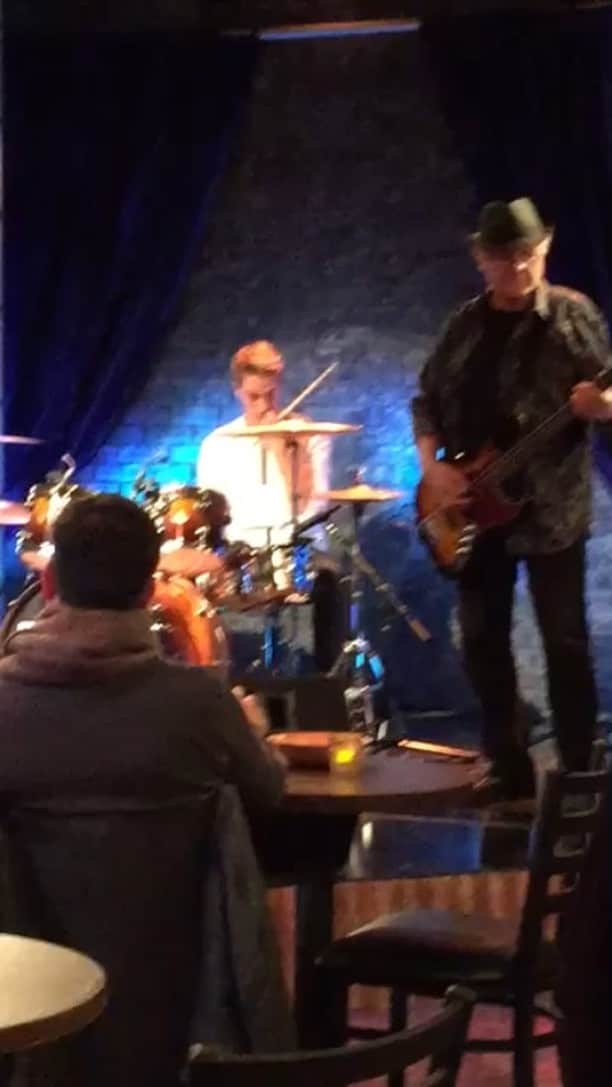 オースティン・ノースのインスタグラム：「Found this old video from one of the episodes of “I didn’t do it” 😂 🥁」