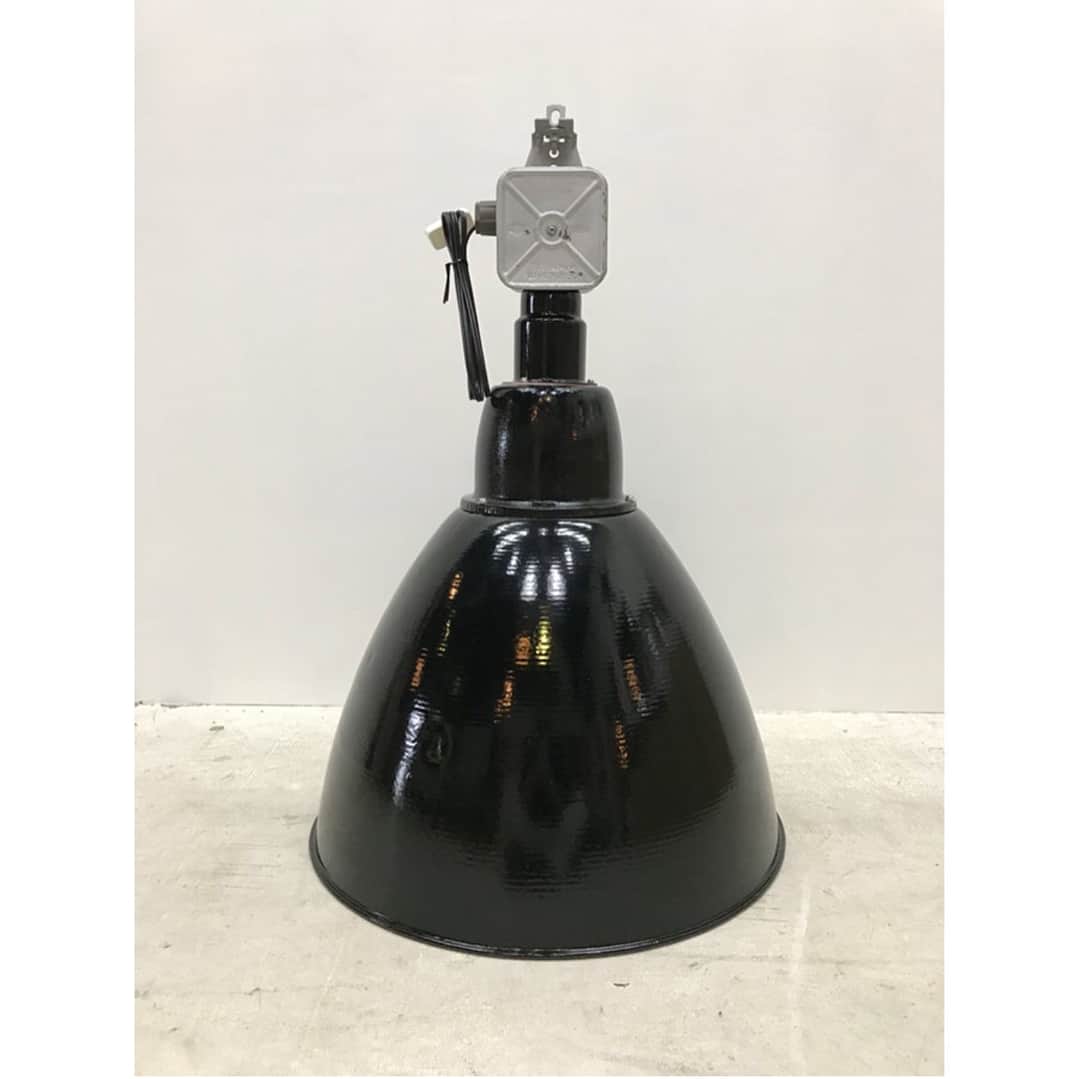 The HUNTのインスタグラム：「INDUSTRIAL LAMP 直径 約50cm×高さ 約80cm 重さ 約6kg ¥24000+税 (送料込み ※一部地域を除く) #thehunt_industrial #INDUSTRIAL #INDUSTRIALLAMP #LAMPSHOP #ANTIQUELAMP  #www.the-hunt.jp」