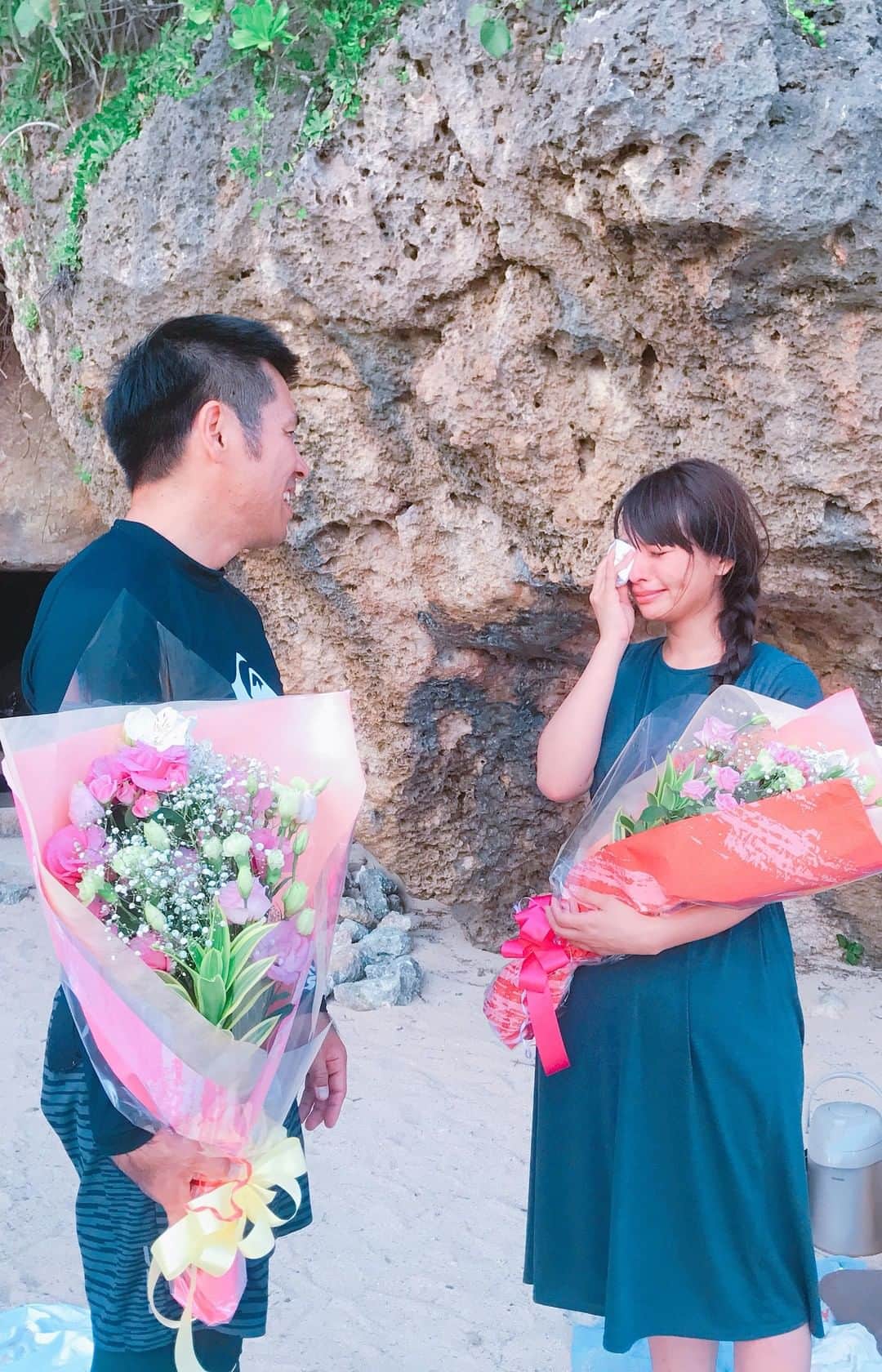 のインスタグラム：「照屋年之監督と。クランクアップで大号泣😭」
