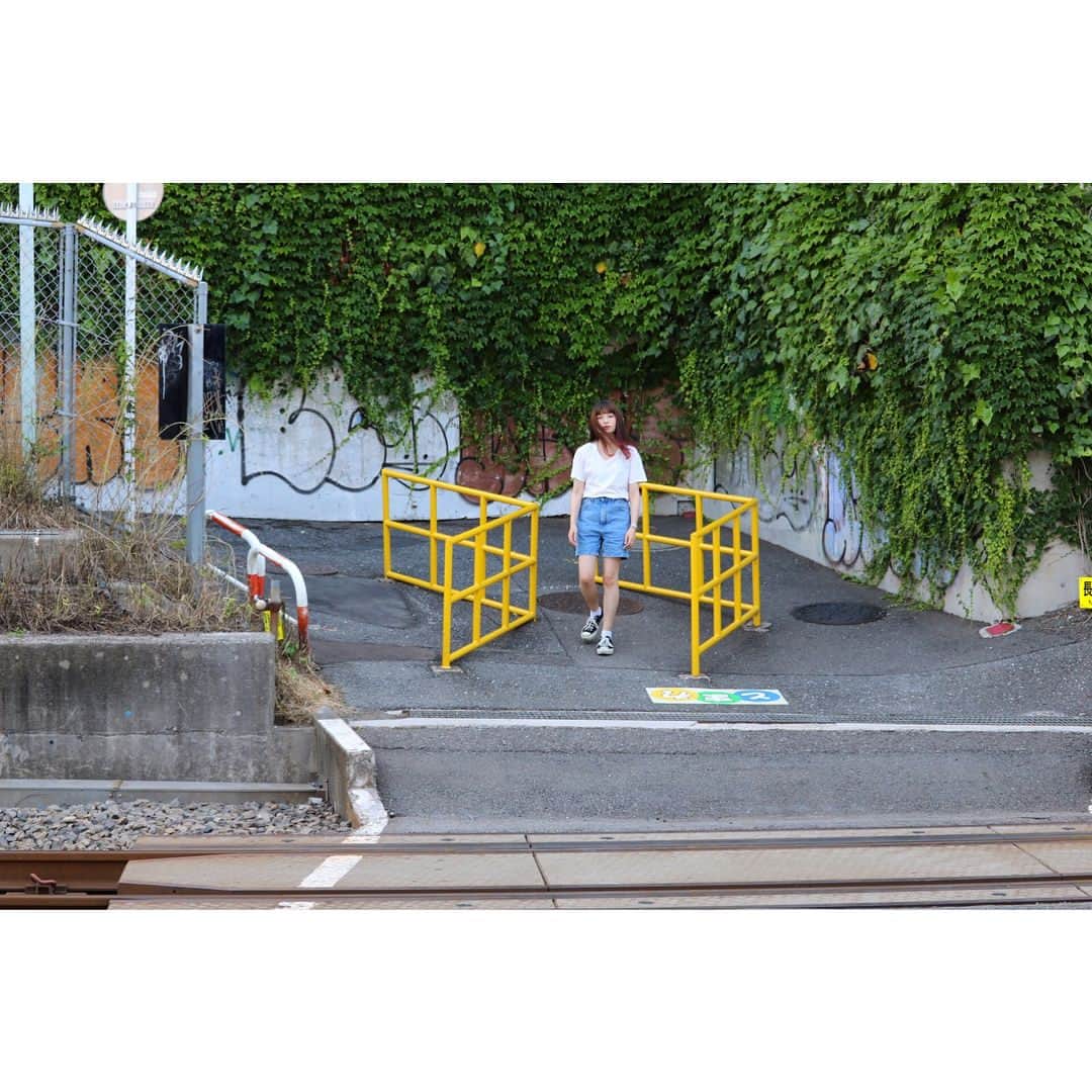 トミタ栞さんのインスタグラム写真 - (トミタ栞Instagram)「#長者丸踏切 #私の好きな場所」6月27日 7時35分 - tomita_shiori