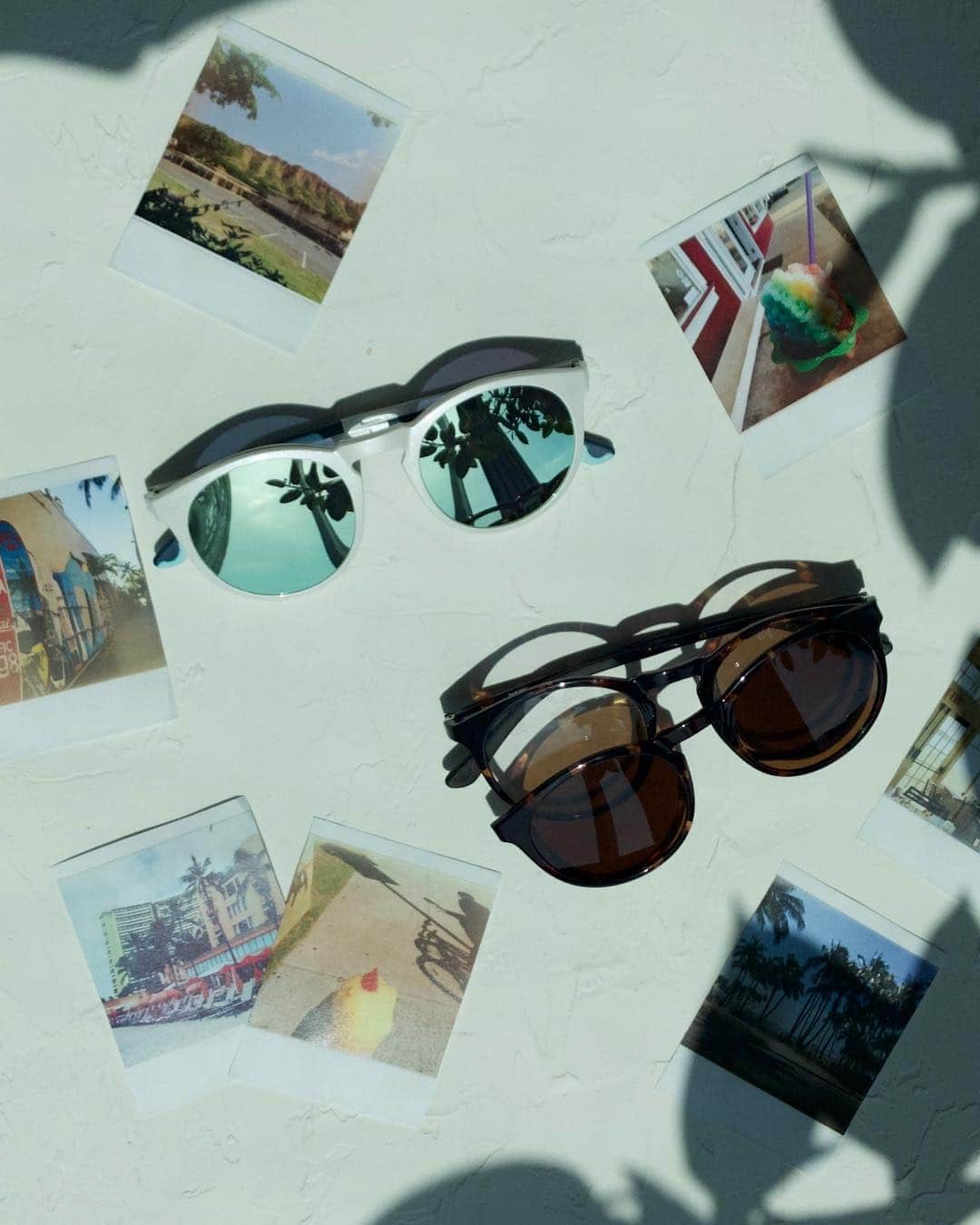 Zoff Officialのインスタグラム：「本日6月27日はサングラスの日🕶 便利なZoff NIGHT & DAY🌙☀️をご紹介！ . 夜はメガネ👓、昼はサングラス🕶 . マグネットで簡単に脱着できる2Wayグラス。 小振りなボストンは女性におすすめ。 ラバーモダン搭載で調整も可能な便利なモデルです。 フロントアタッチメントのレンズには、偏光機能を搭載。 偏光機能搭載レンズは、路面や水面などの反射を抑え、まぶしさを和らげます。 ドライブやアウトドアシーンに最適です🚘🌴 . 左上：ZN181G07_10E1 右下：ZN181G07_49A1 共に¥8,100(税込) . #fashion#glasses#sunglasseslover #eye#eyewear#eyewearstyle #sunglasses#sunglassesfashion #sunglasses😎#🕶#👓#😎 #メガネ#メガネ女子#メガネ男子#サングラス#optical#ゾフ#ボストン#フレーム#偏光レンズ#new#zoff#fashiondiaries#color#lens#colorlens#boston#sunglassesday#サングラスの日」