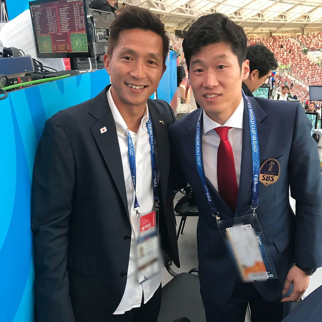 福西崇史さんのインスタグラム写真 - (福西崇史Instagram)「韓国の意地を感じました🇰🇷 ドイツが敗退するとは…💦 #パクチソン #朴智星 #イグノ #李根鎬 #開幕戦で会った #久しぶり #韓国もサッカーOBたくさんいた #worldcup #russia #韓国 #ドイツ #korea #gremany #kazan #福西崇史」6月28日 7時31分 - takashi_fukunishi