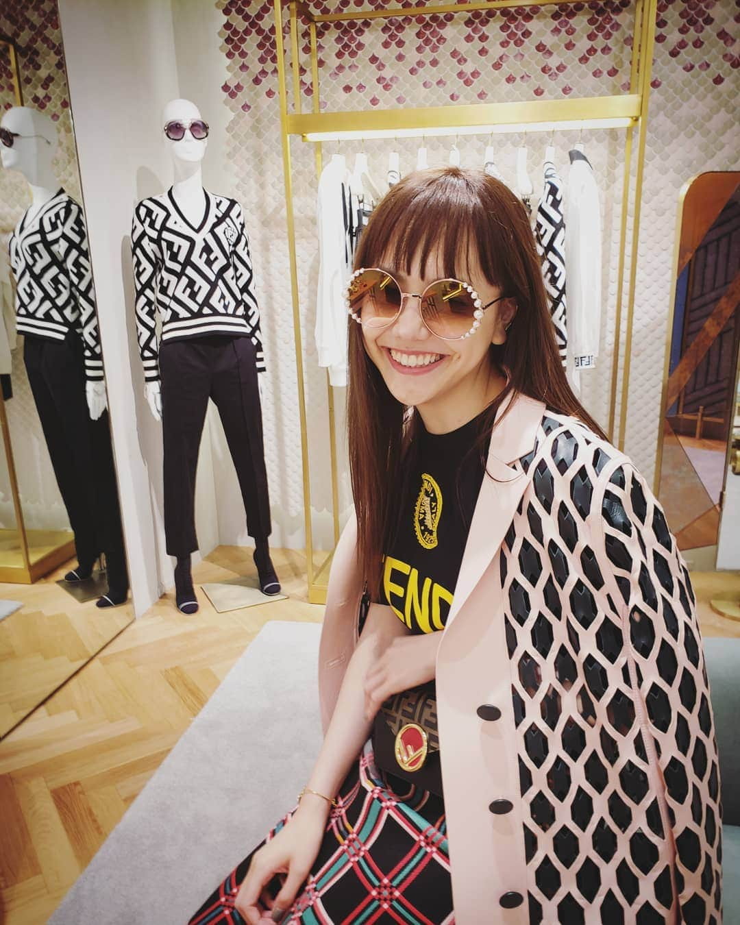 松井愛莉さんのインスタグラム写真 - (松井愛莉Instagram)「@fendi  #FFreloaded #FendiKiosk」6月28日 20時36分 - airi1226_official