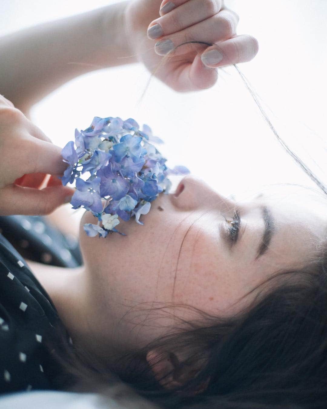 花盛友里のインスタグラム：「Shooting for @ennflowerenn 🌷🌷🌷 . . . #portrait #japan #japanese」
