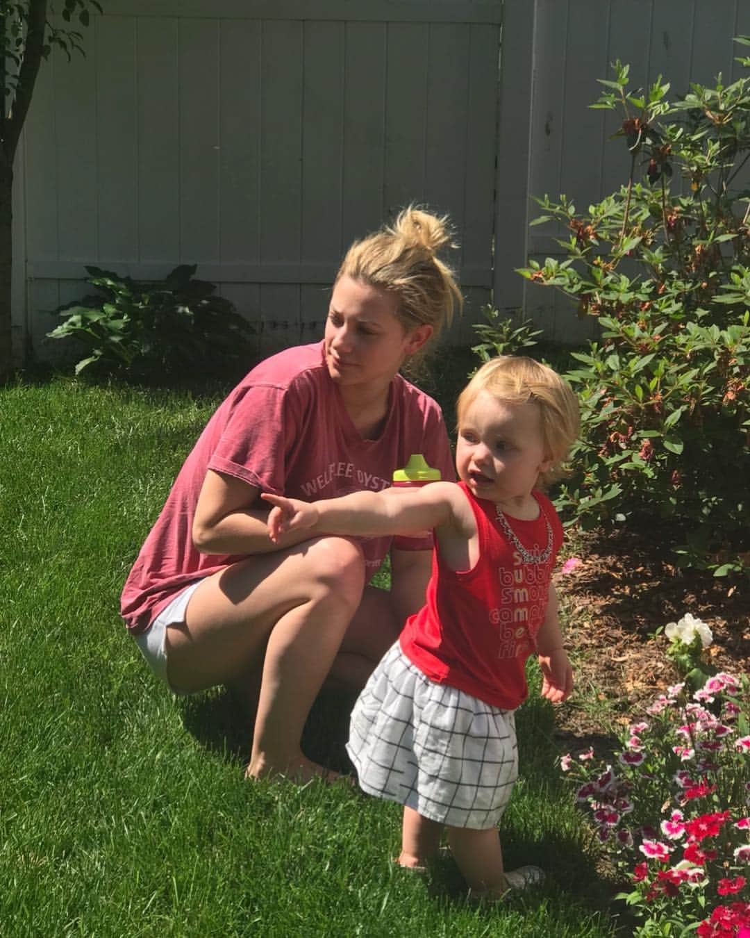 リリ・ラインハルトのインスタグラム：「Missing my Addy. #godmother」