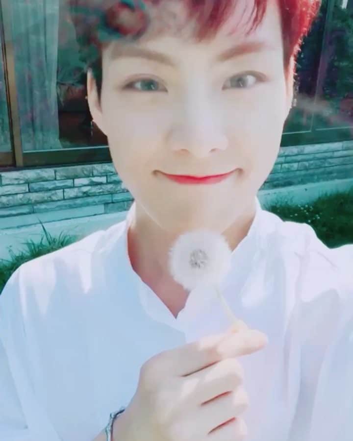 RAINZのインスタグラム：「[☔️] 2018.06.29 #SUNGHYUK  레인저 좋은 하루 보내용😘 화이팅  #RAINZ #레인즈 #성혁  #굿모닝_레인저🍃」