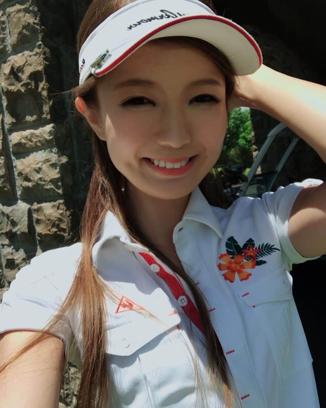 golfjoshiさんのインスタグラム写真 - (golfjoshiInstagram)「. . Momokoさん( @momoko_golf )の素敵なお写真😘❣️ 初コンペを楽しまれた笑顔☺️✨ . 掲載を希望される方は、投稿する時に @golfjoshi と #golfjoshi のタグを付けてご投稿ください😆❣️ . #ゴルフウェア #インスタゴルフ女子 #ゴルフ好きと繋がりたい #ゴルフ場  #オシャレ好き #美意識 #ゴルフコーデ #楽しい #golflife #hotgolf #ゴルフ好きな人と繋がりたい #カメラ女子部 #女子カメラ #ゴルフ女子 #ゴルフファッション #ゴルフ好き #スポーツ女子 #ゴルフクラブ #インスタゴルフ #golfwear #オシャレさん #ゴルフ部 #ポロシャツコーデ #golfchicks #女子カメラフォト部 #インスタ女子 #大人可愛い #ポロシャツ #キャロウェイ」6月29日 10時37分 - golfjoshi