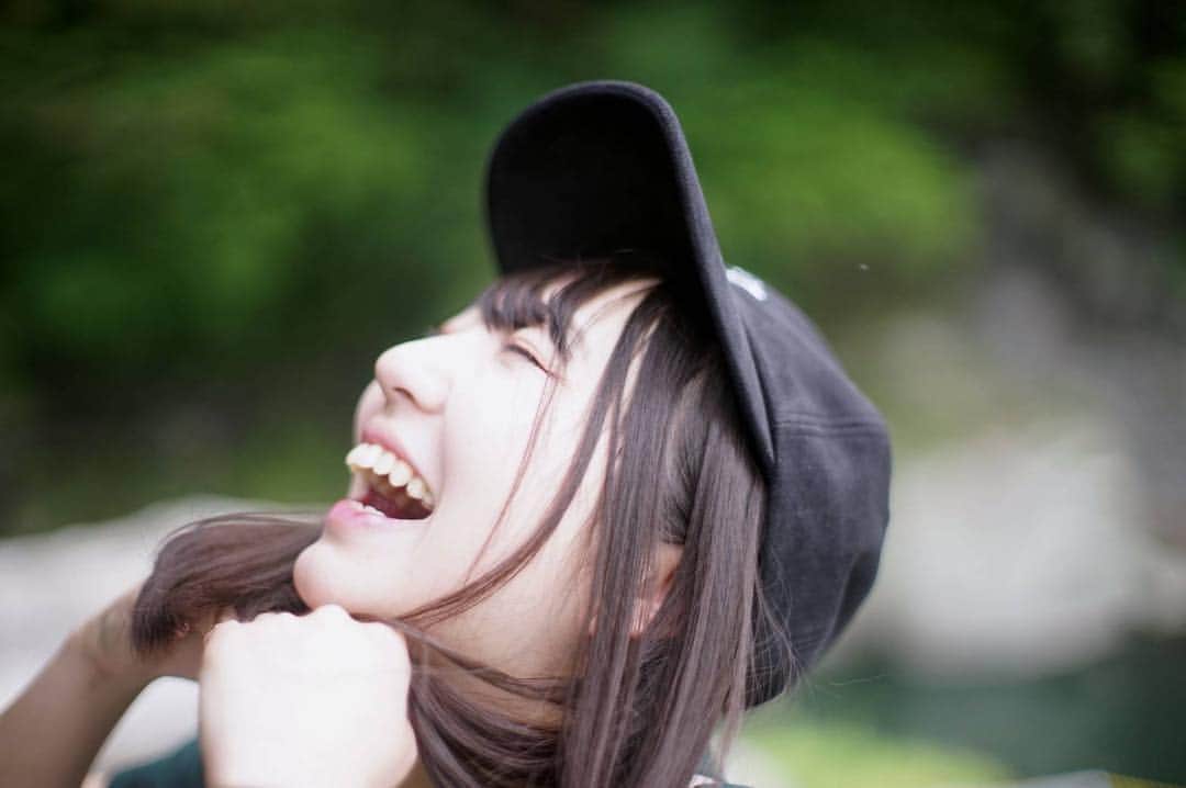 椎名香奈江のインスタグラム：「＊  めちゃくちゃ楽しそうな、わてくし(*・д・*) 大口開けて笑いがち🤣  #smile」