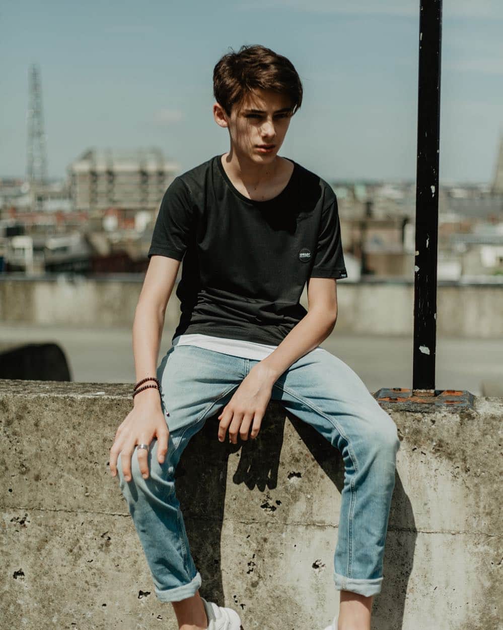 ウィリアム・フランクリン・ミラーさんのインスタグラム写真 - (ウィリアム・フランクリン・ミラーInstagram)「Summer 🌞 . Photo @kasiaratajczak  #dublin #ireland #summer #tw #rooftop #teen #actor #model」6月29日 17時56分 - william.franklyn.miller