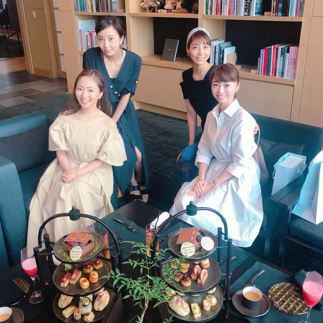 相武紗季のインスタグラム：「素敵な時間をありがとう💕 #幸せそうで幸せ💕#姉妹#幼馴染」