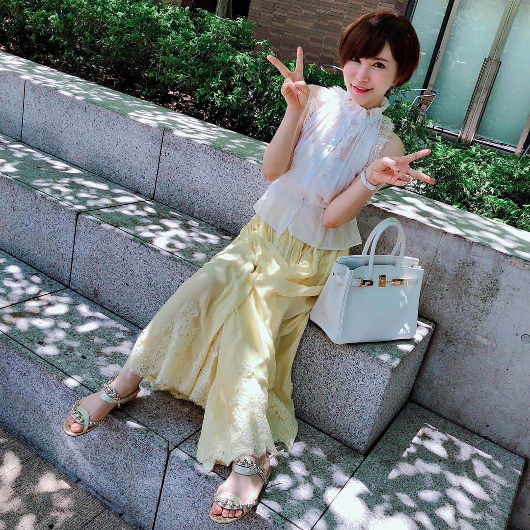 里美ゆりあのインスタグラム：「😊 #お疲れ様でした#来てくれた皆様ありがとうございます#love#コスプレ#hermes #私服」
