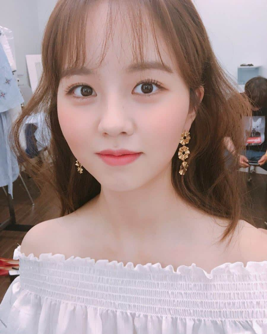 キム・ソヒョンさんのインスタグラム写真 - (キム・ソヒョンInstagram)「🌼🌼🌼」6月30日 17時51分 - wow_kimsohyun