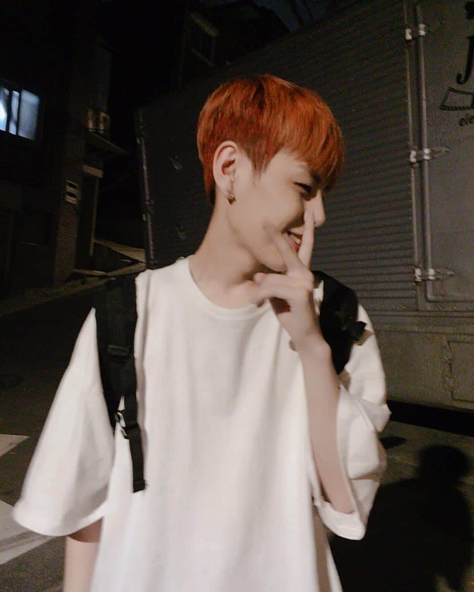 RAINZのインスタグラム：「[☔️] 2018.06.30 #DAEHYEON  오늘도 넘 고맙구 사랑해 레인저💜  #RAINZ #레인즈 #대현 #남은주말도댄찌생각🤔」