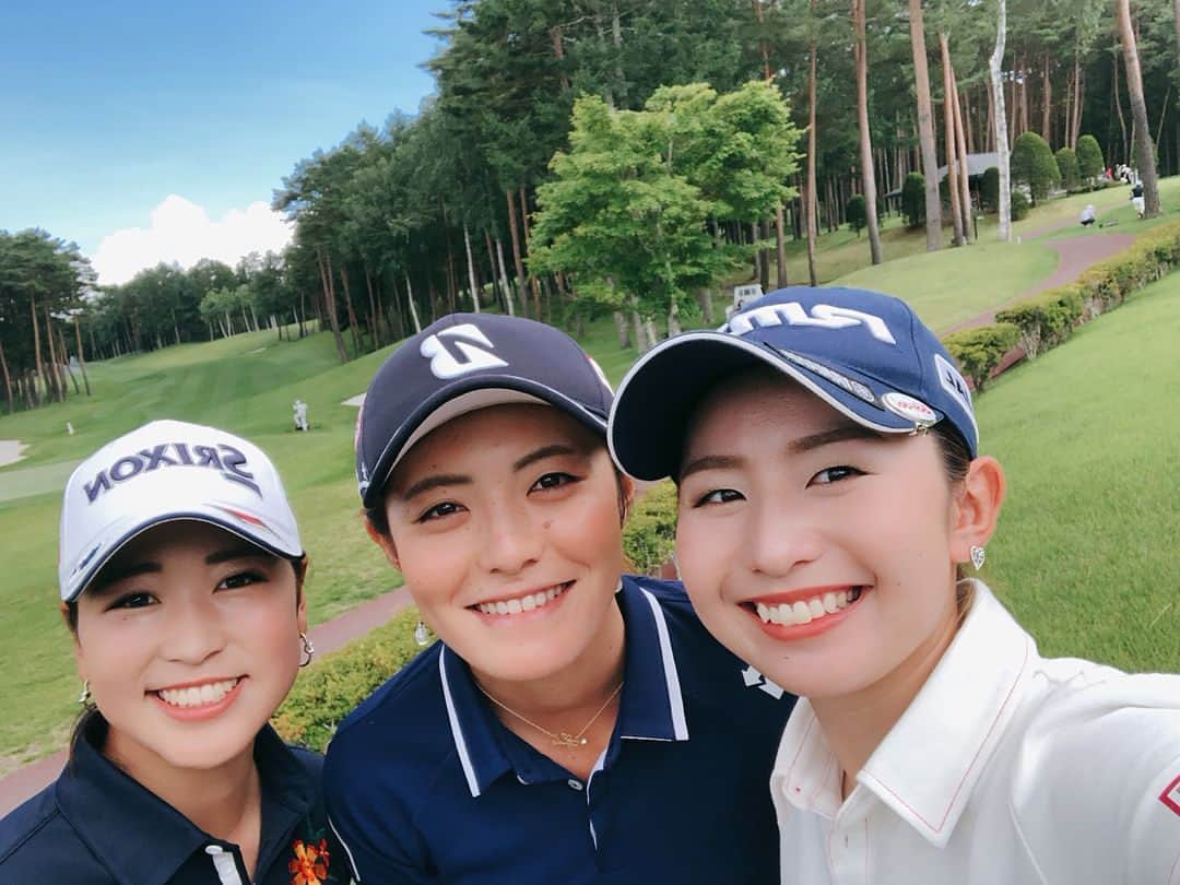 渡邉彩香のインスタグラム：「今日は鳴沢で大東建託さんのゴルフ会でした⛳️ 天気も良く楽しかったです😊」