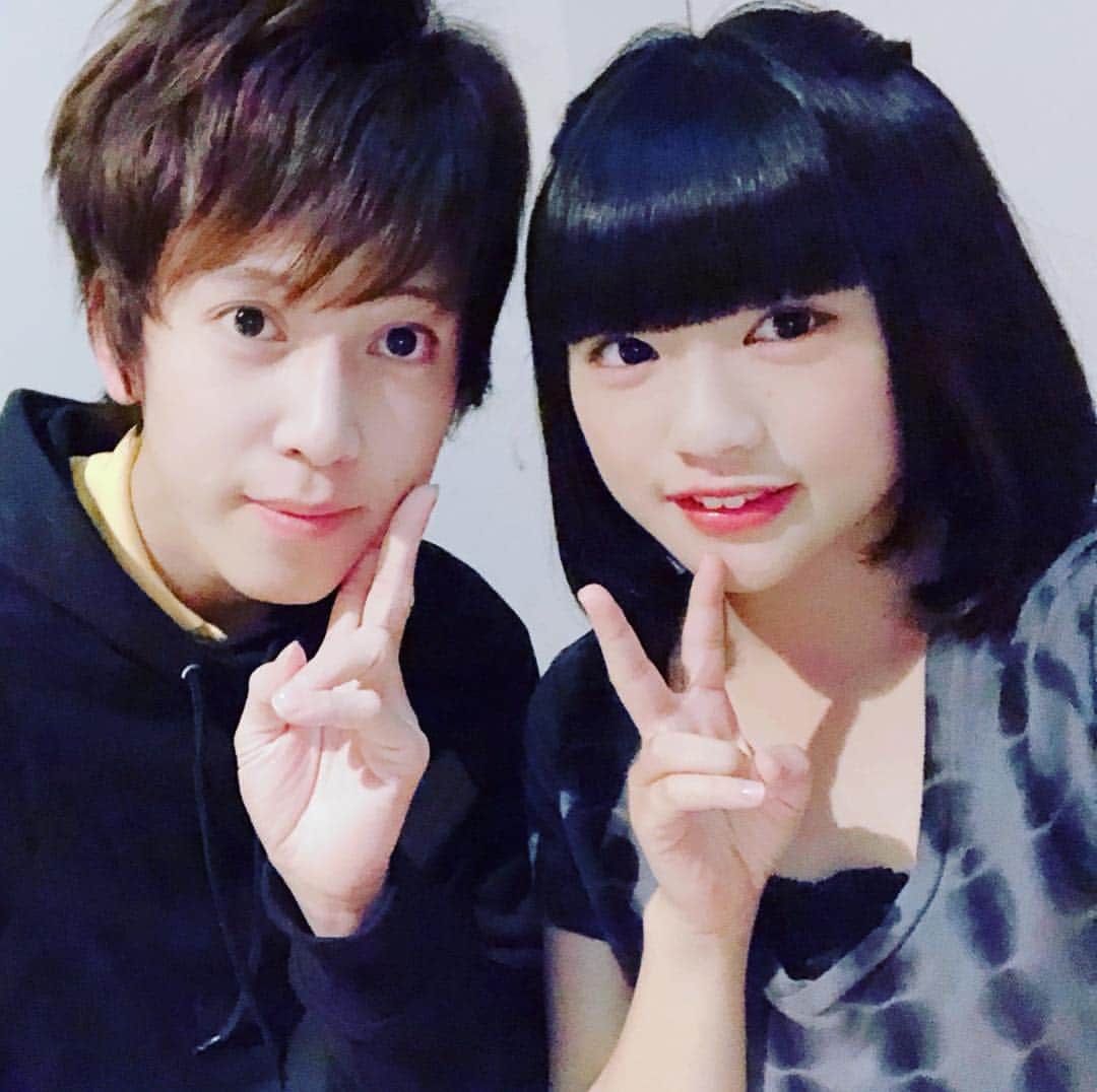 のインスタグラム：「ゴールドフラワーの舞台の時に 一緒に写真を撮って頂いた 亜桜しおんさんとの 貴重なツーショットです！  #good #instagood  #followme #instagram #instagramers  #舞台 #ゴールドフラワー #インスタグラム  #亜桜しおん」