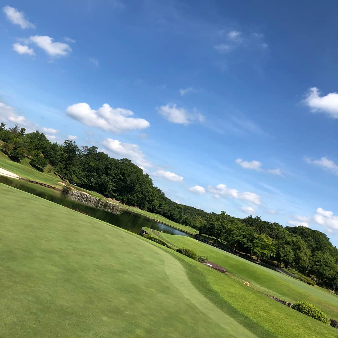 瀬戸大也さんのインスタグラム写真 - (瀬戸大也Instagram)「今日は初めてゴルフコースデビューでした⛳️🏌️‍♂️ めっちゃ楽しかった！！こうゆうアクティブレストのオフは大好きです！！ #golf #dayoff #activerest #descente」7月1日 18時32分 - daiya_seto
