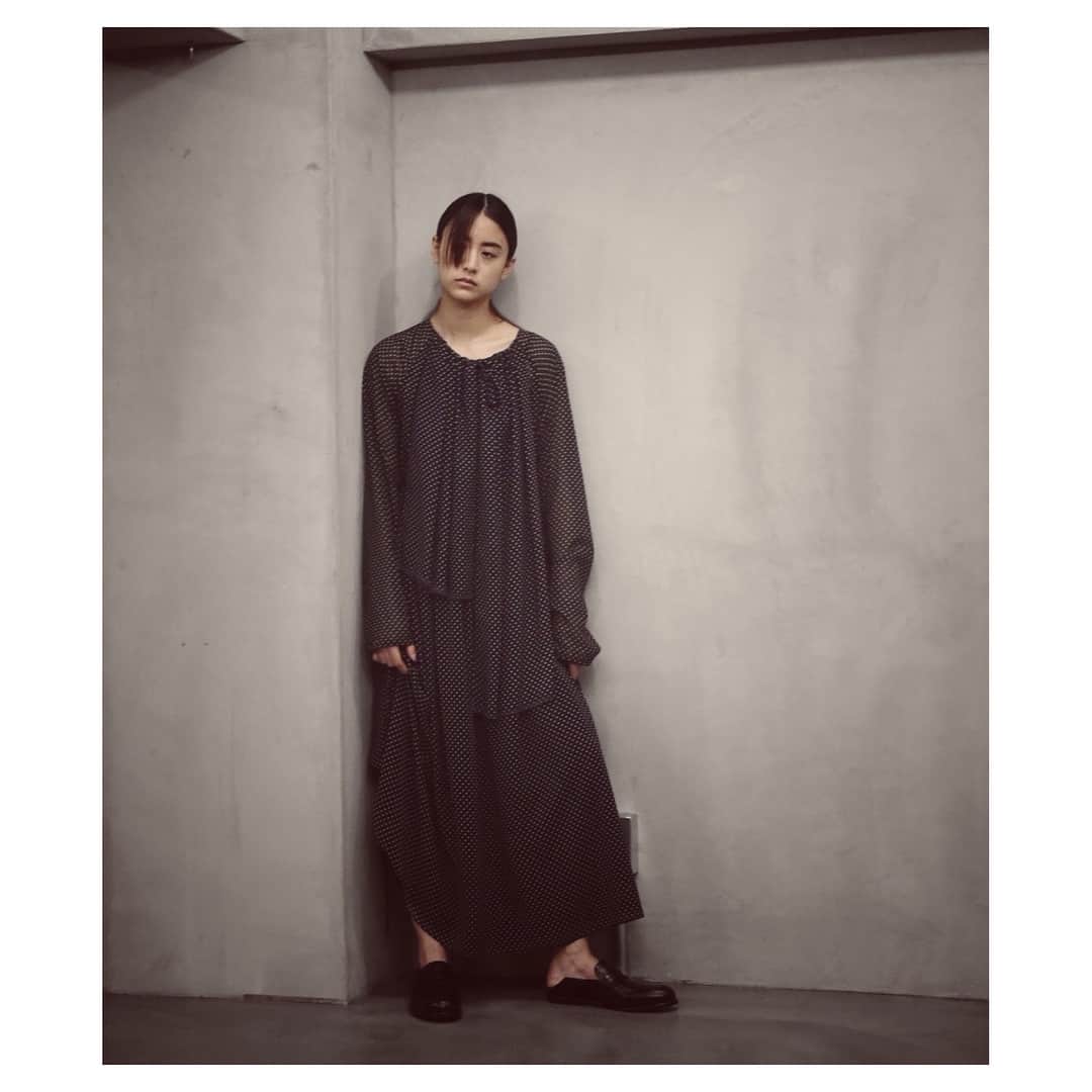 山本美月さんのインスタグラム写真 - (山本美月Instagram)「Spring @spring_tkj 載っています。 @loewe を着ています。 素敵ページです。是非。」7月1日 18時33分 - mizuki_yamamoto_official