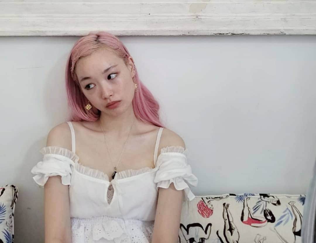 フェルナンダ・リーのインスタグラム：「anti-summer」