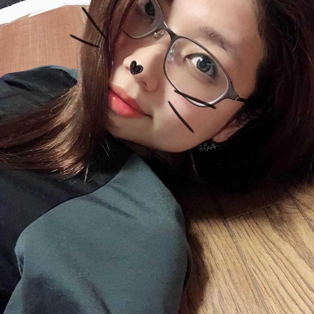 小裏奈美のインスタグラム：「おはよう✨ ----- #小裏奈美 #大阪 #個撮モデル #個撮モデル #関西 #顔面麻痺 #顔面麻痺中 ----- 左目パンパン〜」