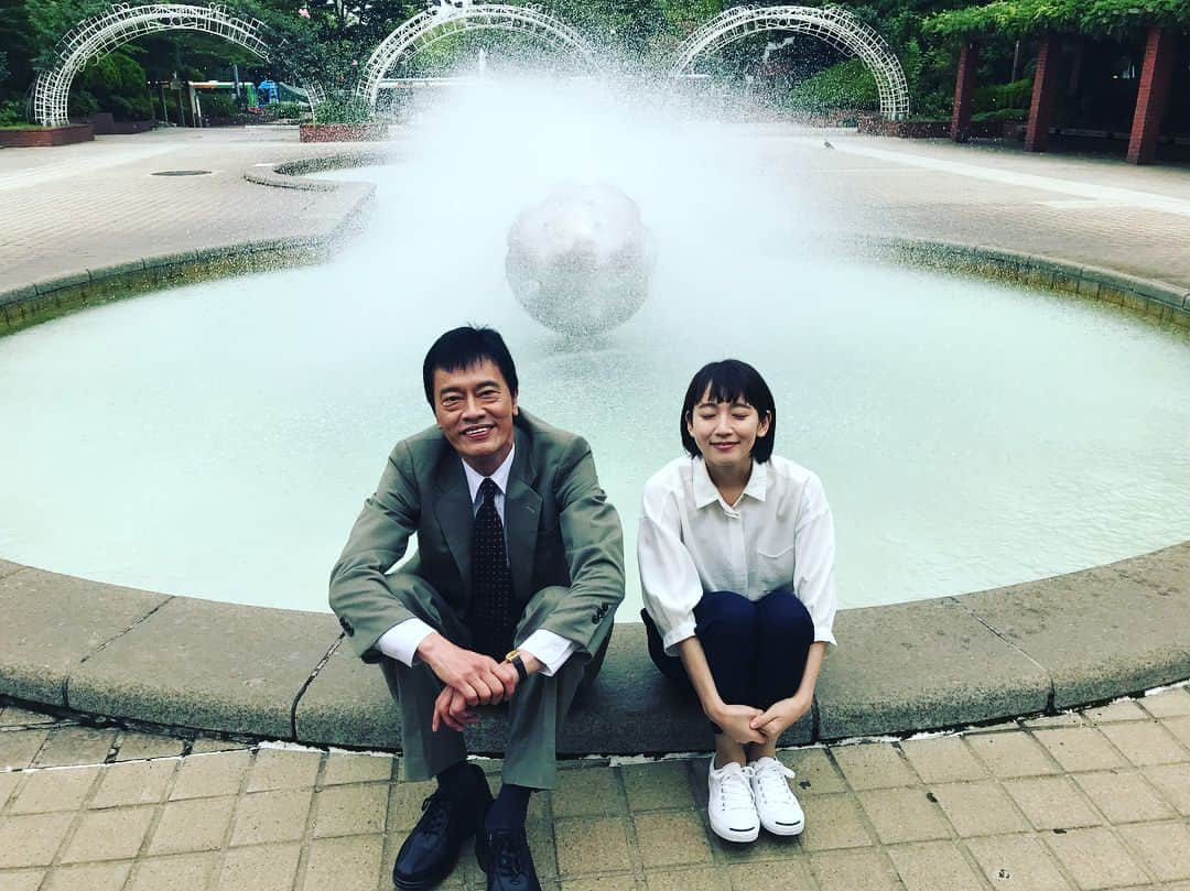 吉岡里帆さんのインスタグラム写真 - (吉岡里帆Instagram)「おはようございます。 今日もケンカツ！  先日6月28日は遠藤憲一さんの57歳のお誕生日でした🎂🎉 いつもニコニコ、チャーミングなエンケンさん。 この夏は一緒に大笑いしながら走り切ります！  @kenkatsu_ktv  #ケンカツ」7月2日 10時55分 - riho_yoshioka