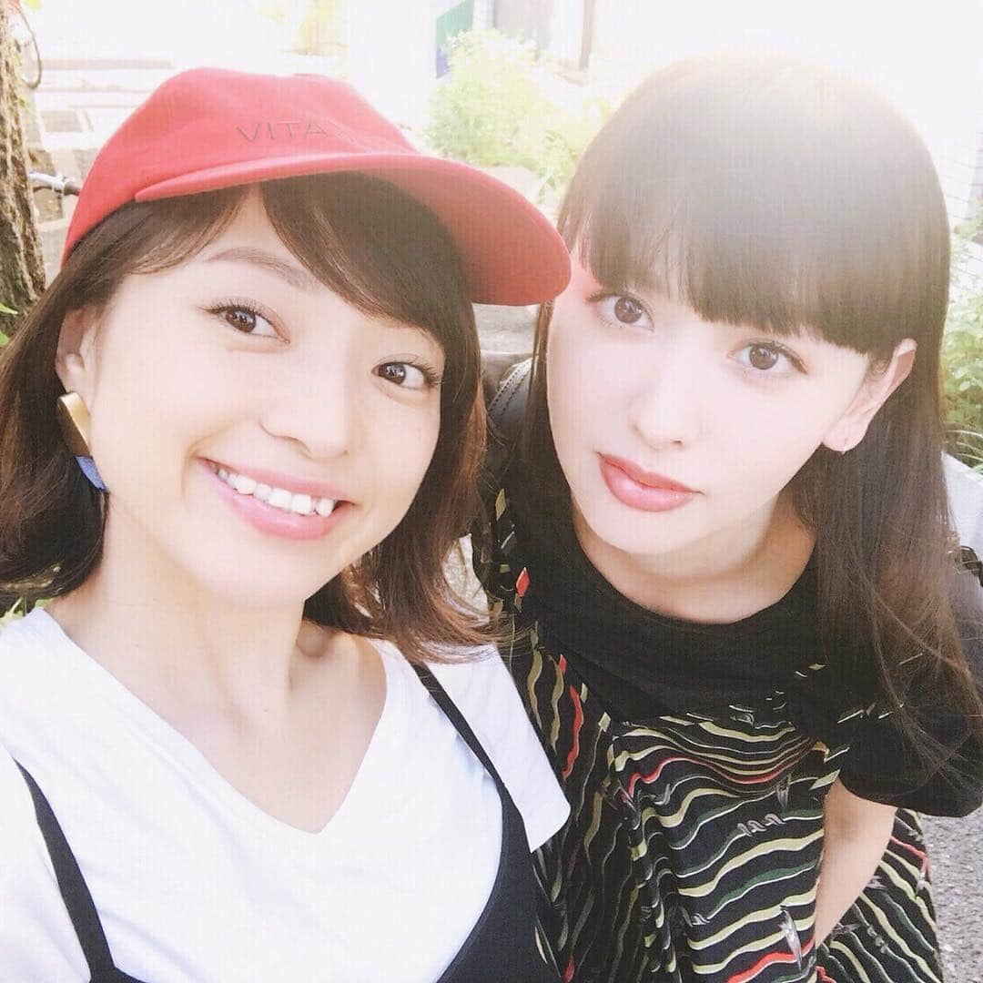 鈴木えみさんのインスタグラム写真 - (鈴木えみInstagram)「10代のときに文通してた友達と、去年末に偶然カフェで再会して...💌💫 今は東京に住んでるってことで、また会うように♡ 当時交換したプリクラとか、未だに持ってるよ😚😆 こんなことってあるんだね〜。うれしい再会...💓」7月2日 18時37分 - emisuzuki_official