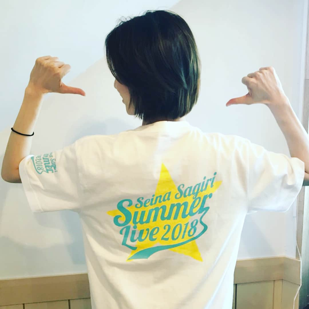 早霧せいなさんのインスタグラム写真 - (早霧せいなInstagram)「7/9,10の「SEINA SAGIRI Summer Live～みんなでジャンプ！！～」にて、グッズ販売を行います！ . ★マフラータオル2,000円(税込) ★Ｔシャツ3000円(税込) サイズはＳ・Ｍ・Ｌ・ＸＬ(ユニセックスサイズ)  詳細はHPをご覧ください！  #SummerLive #グッズ販売 #もう7月ですねー #今日もバンドリハやってまーす🎤」7月2日 18時58分 - seinasagiri_official