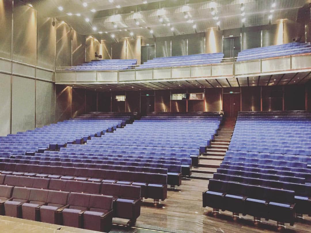 Animenz（アニメンズ）のインスタグラム：「The Animenz Live Concert Hall in Chong Qing, 2 hours before the concert... . . #animenz #animenzlive2018 #anime #piano #animenzzz #animenzlive #animepiano #animemusic #pianomusic #pianosheets #youtube #animepianist #concert #concerttour #liveperformance」