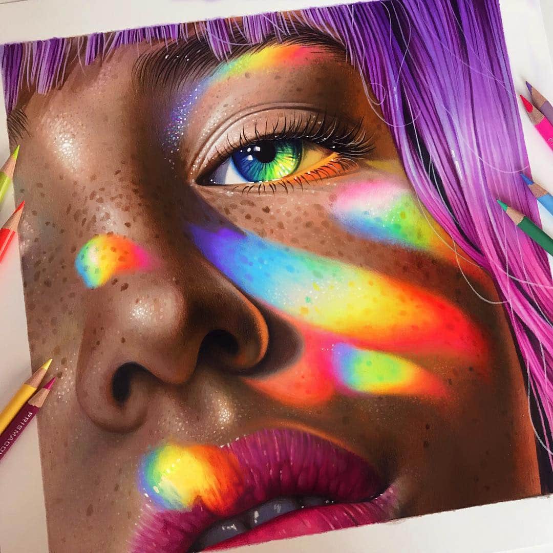 のインスタグラム：「Think I’m pretty much done with this little rainbow lady! 💕🌈 This drawing is my style/spin on @mariussperlich ‘s awesome photograph.  I’m having so much fun with these close up studies. Also, I’m starting to feel creative/warmed up enough for fully developed illustrations. ✍🏼 What ideas do you guys have for other drawings? Let me know below!」